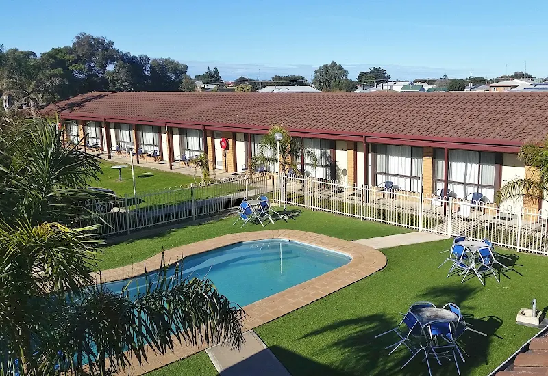 Kingston Ocean View Motel