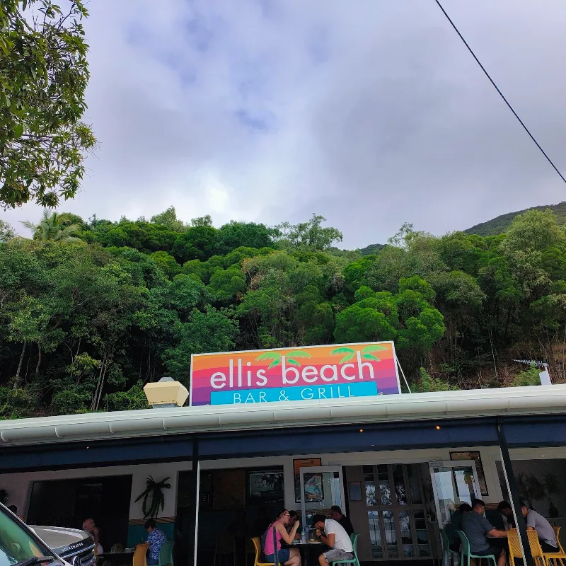 Ellis Beach Bar & Grill