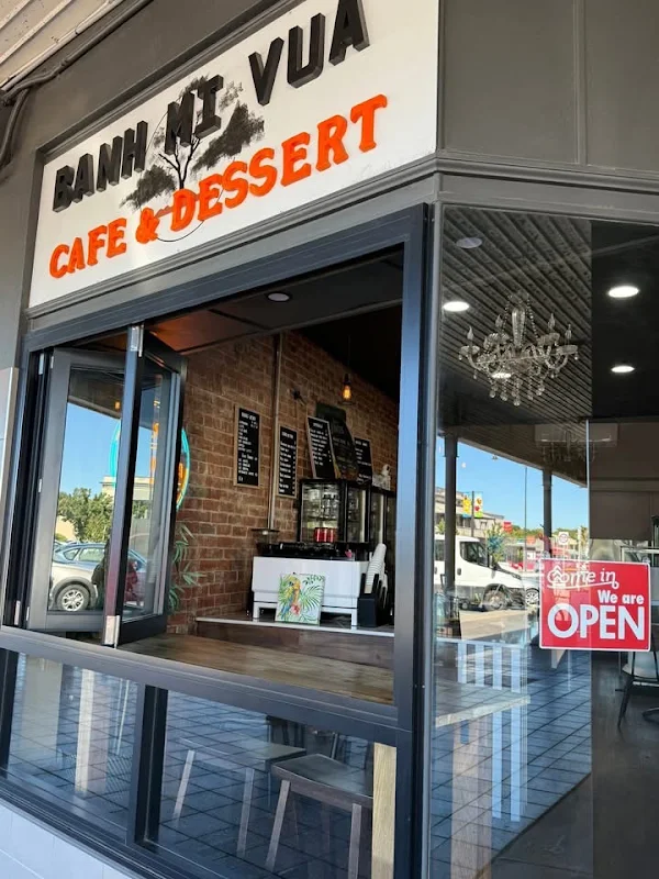 Banh Mi Vua Cafe & Dessert