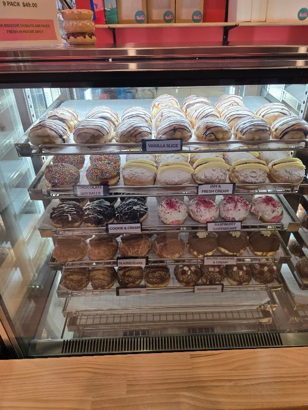 Daisy's Donuts