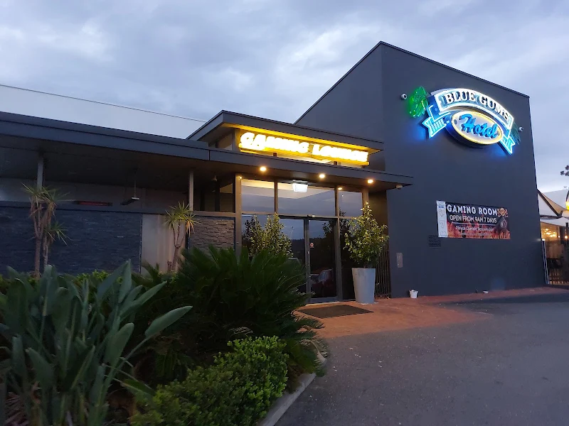 Bar 345