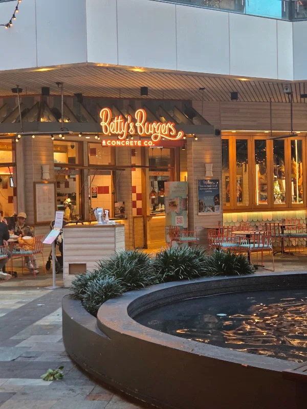 Betty's Burgers