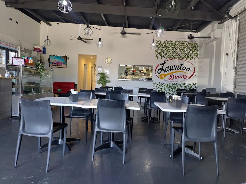 Lawnton dining