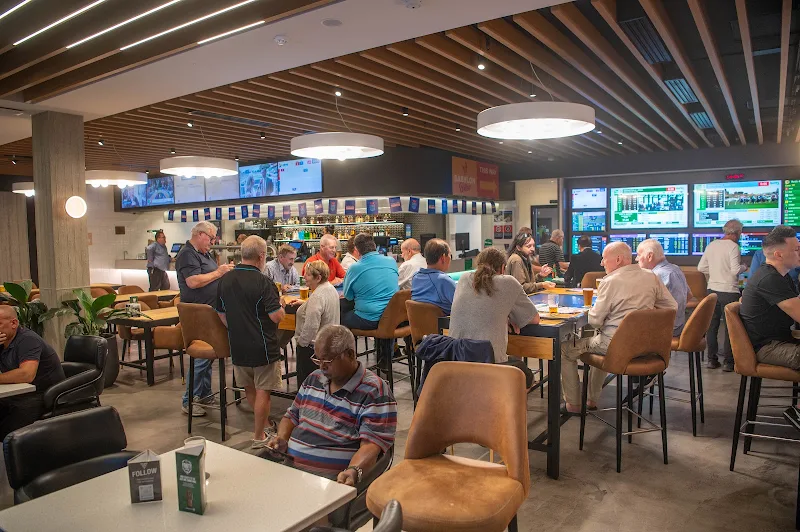 The Sports Bar, Mounties