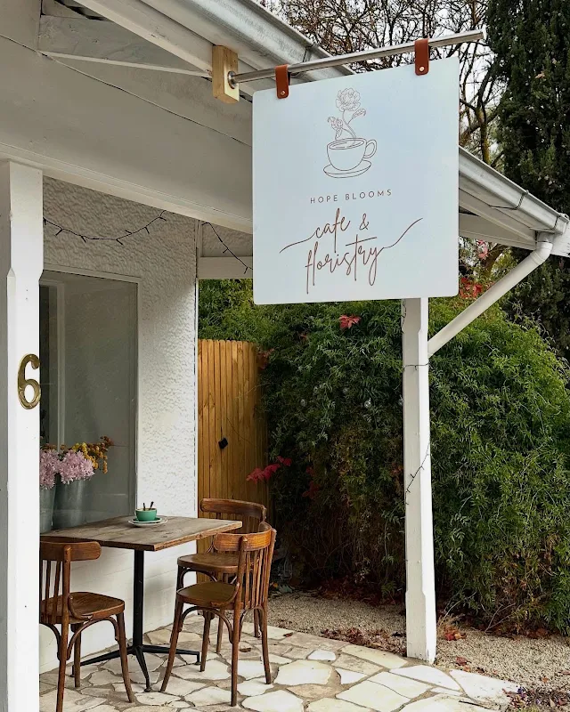 Hope Blooms Cafe and Floristry 🌸🌸☕️🌼💐