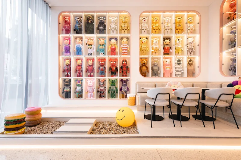 Lovey Patisserie Cafe