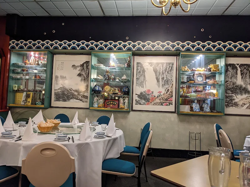 Lees Fortuna Court Chinese Restaurant