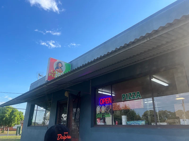 Sally's Pizza