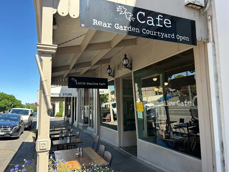 Little Swallow Cafe