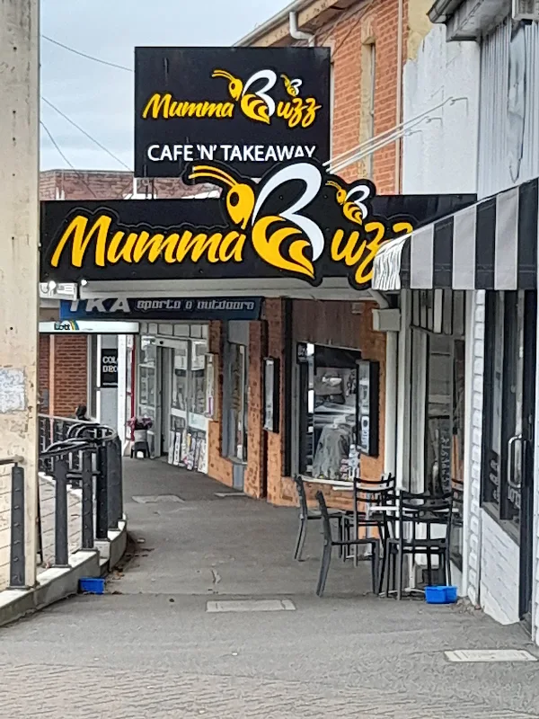 Mumma Buzz Cafe 'N' Takeaway