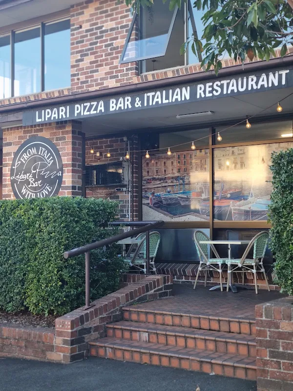Lipari Pizza Bar Italian Restaurant