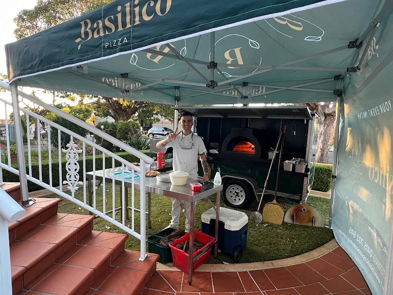 Basilico Pizza