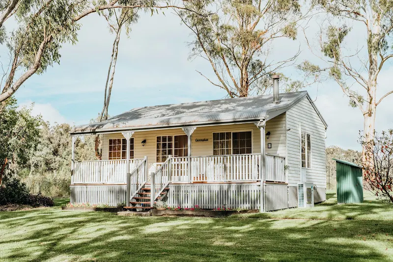 Granite Gardens Cottages & Lake Retreat Accommodation
