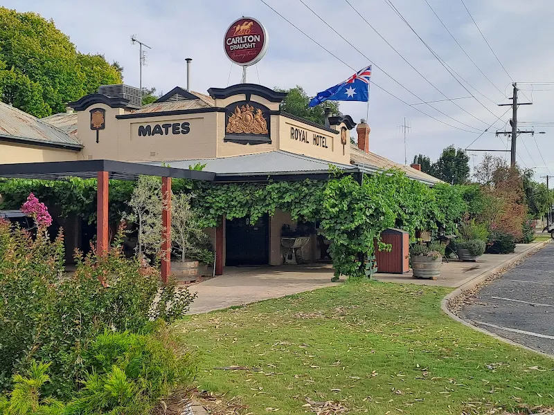 Mates Royal Hotel