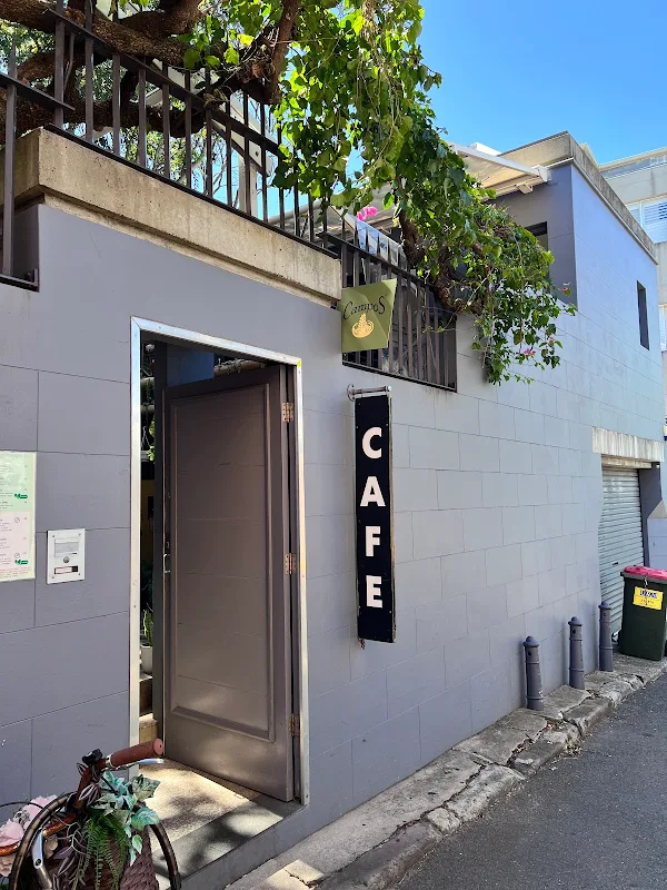 Lil Garden Cafe