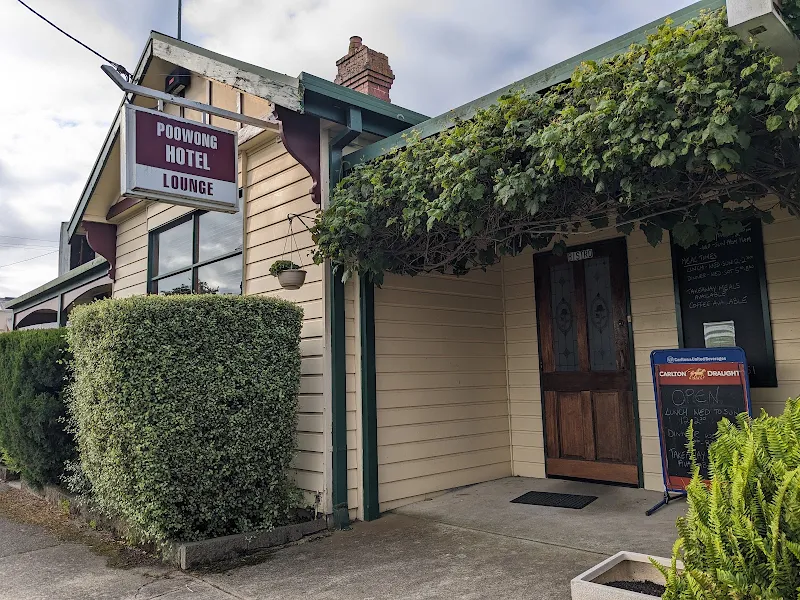 Poowong Hotel