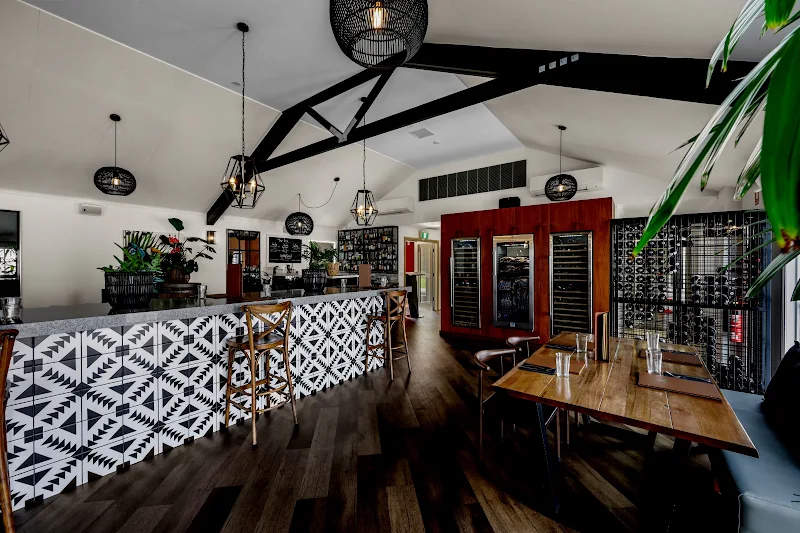 Myrtle By Dave - Bar & Kitchen