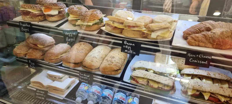 M&H Cafe
