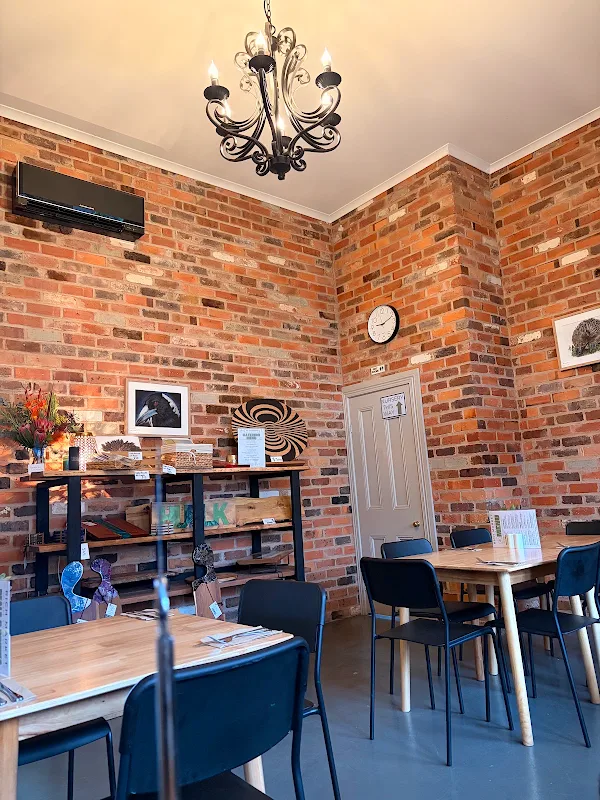 Rich Market Cafe & Nursery