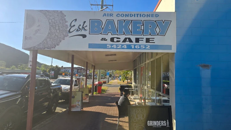 Esk Bakery & Cafe