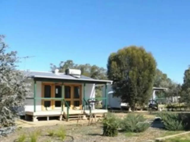 Stone Hut Cottages