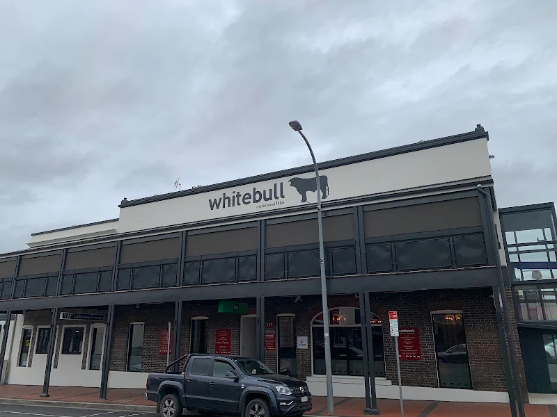 Whitebull Hotel