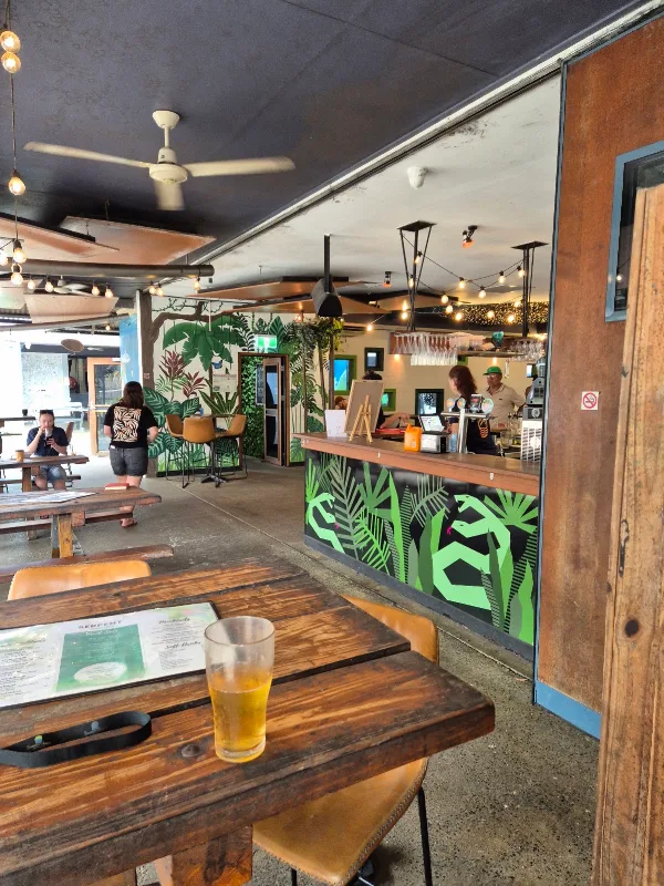 Summer Bar
