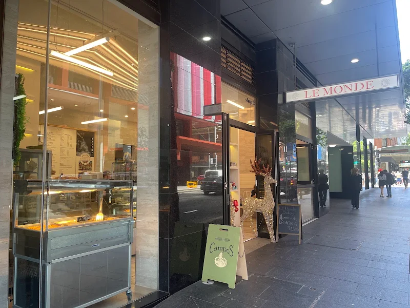 Le MONDE Bakery-Cafe