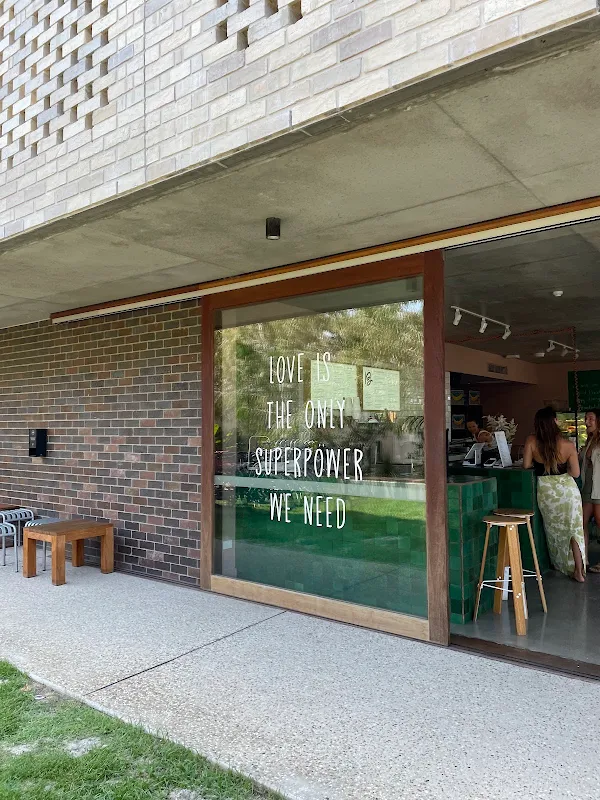 B Smoothie Bar