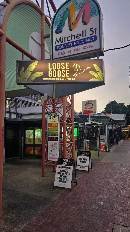 The Loose Goose Bar
