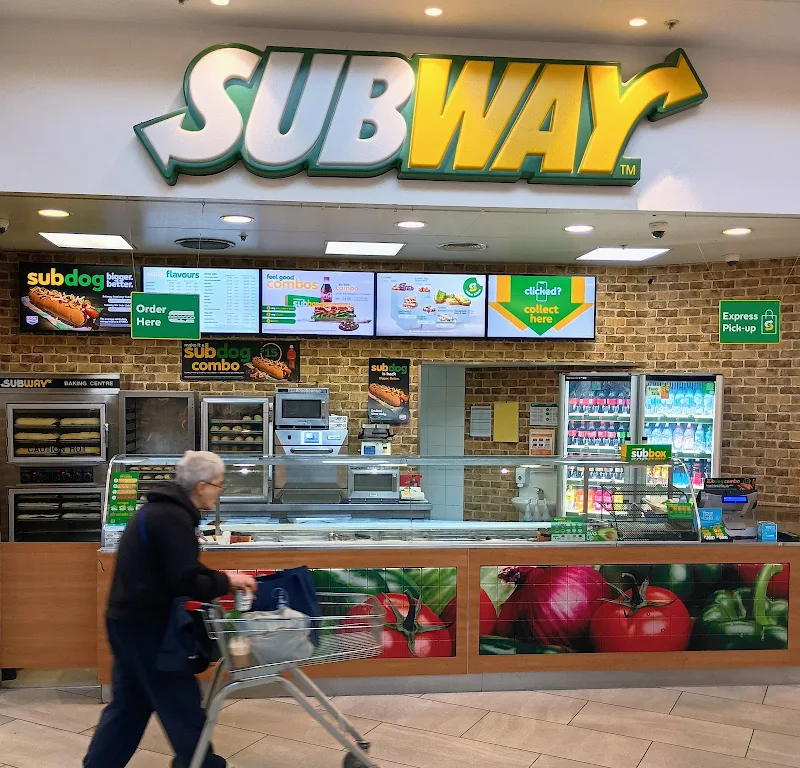 Subway Munno Para Shopping Centre