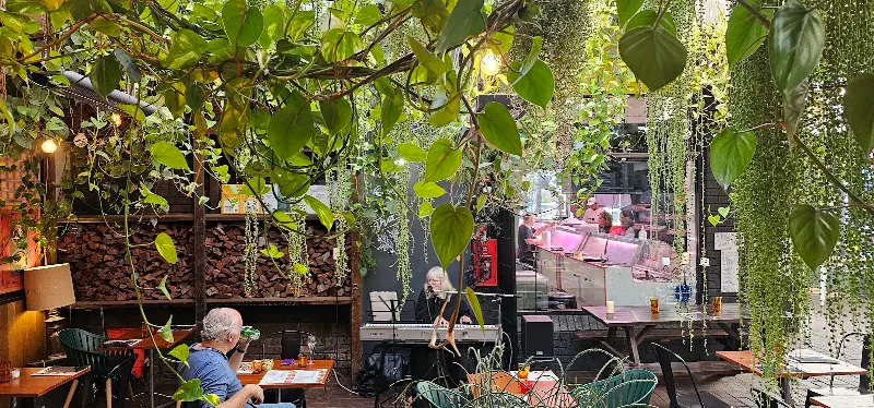 Portone Woodfired Pizza & Bar