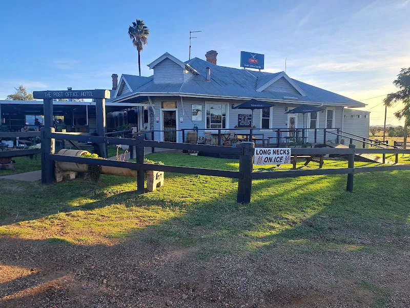 Mullaley Hotel