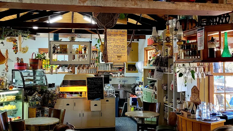 Sale e Pepe Deli