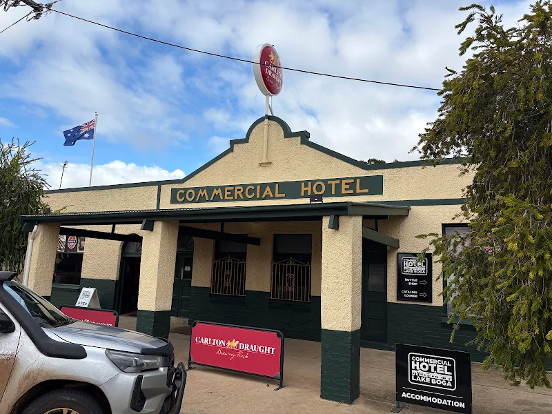 Commercial Hotel Lake Boga