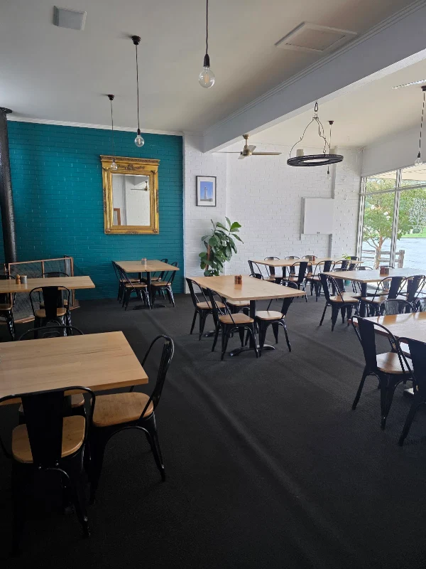 Cafe 3858