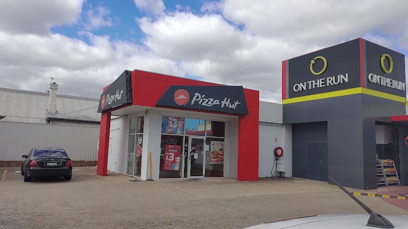 Pizza Hut Mile End