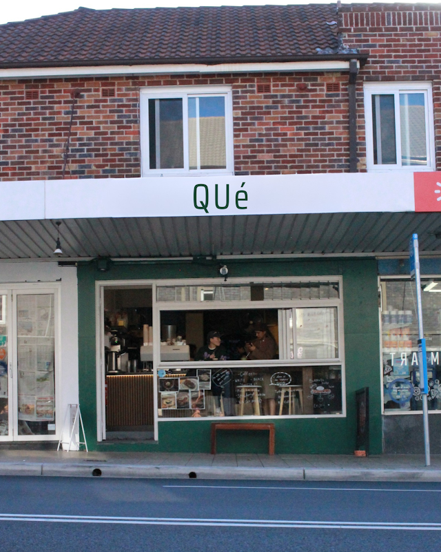 Qué