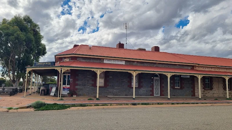 Yanyarrie Pub