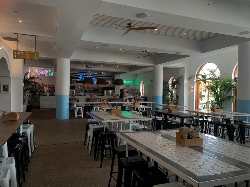 Clovelly Hotel