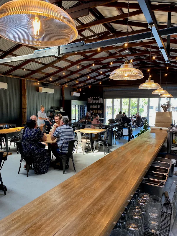 Roots Collective Cafe