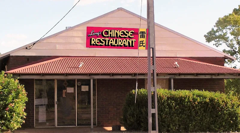 Lwoy's Chinese Restaurant