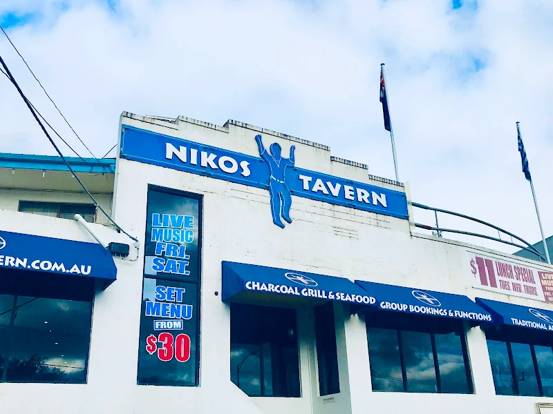 Nikos Tavern