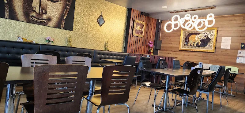 Lucky Thai & Lao Restaurant