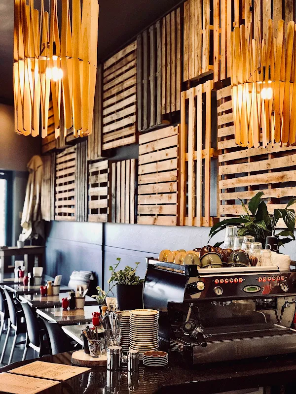 The Crossing Cafe