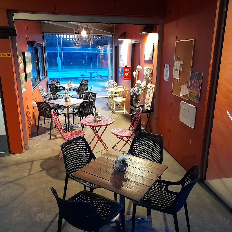 Gardens Lake Cafe