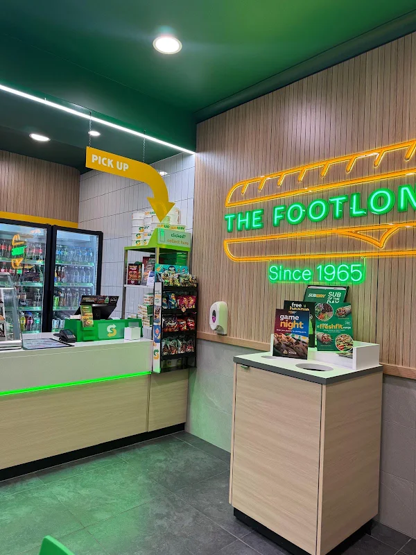 Subway West Burleigh