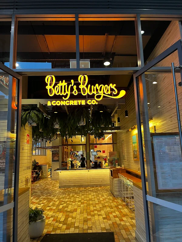 Betty's Burgers