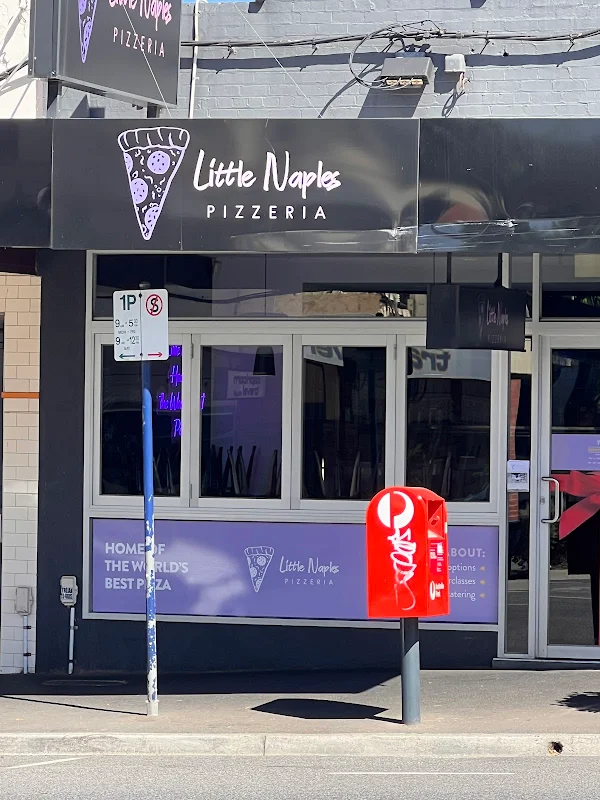 Little Naples Pizzeria Ivanhoe