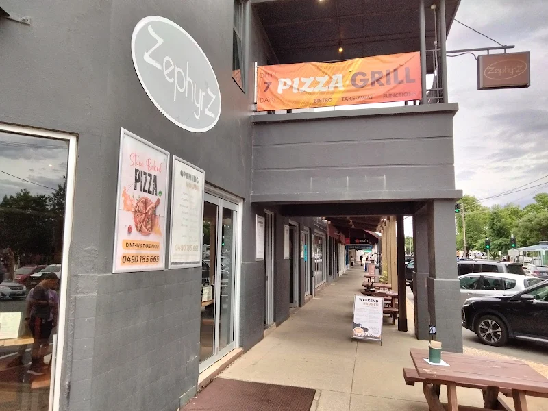 Zephyrz Pizza & Grill